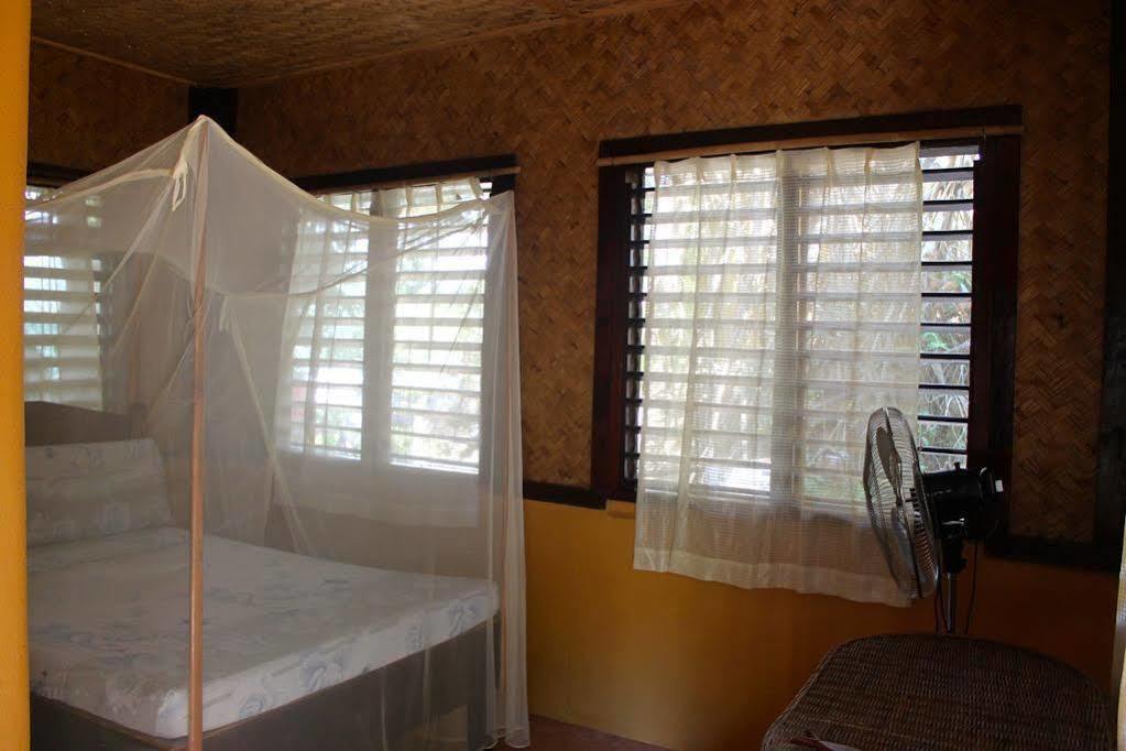 Casa Rosa Taytay Hotel Palawan Exterior foto